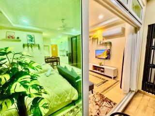 Kuching 4Pax Riverine High Floor Resort Stay Kuching Waterfront View from Balcony - Kuching - 6