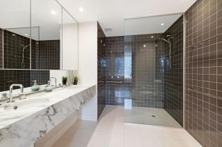 Freshwater PL - Stylish City View 17th Floor Apartment with Balcony - 2