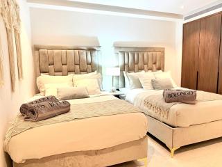 Bolongo 3BR your exclusive oceanfront escape - 1