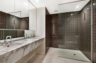 Freshwater PL - Modern City View 20th Floor Apartment with Balcony - 4