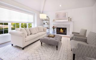 Bellevue Lakemont 4BR&Den Hot Tub & EV Charger - 1