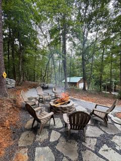 Hillside Hideaway Cabin - 7