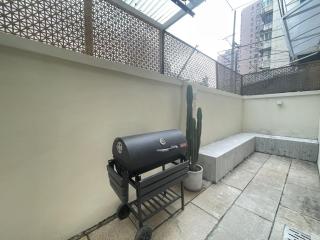 Book and Bed - SML Center - 0