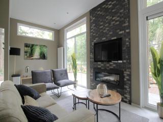 Cozy Veluwe Pondside Stay - Hoenderloo - 9