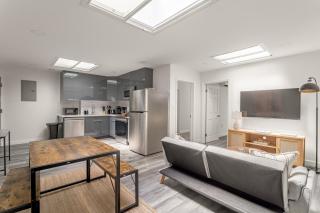 Bright 2BR 2BA Steps from Central Park, Great Location! - 4