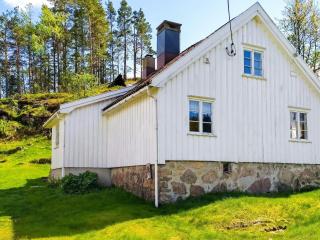 5 person holiday home in Grimstad-By Traum - 5