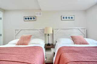 Cozy FedHill Gem plus Parking and Walk to Harbor and Stadiums - 3