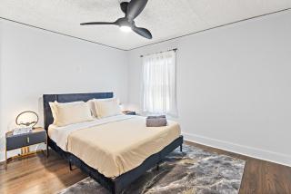 Stylish home by Emory TV in all 4 bedrooms - Atlanta - 1