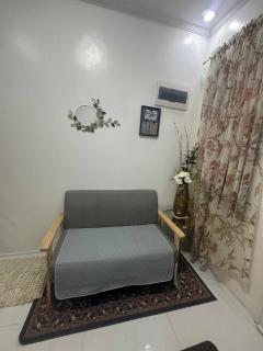 MisyEdz Suites Gueshouse near Clark - Mabalacat - 1