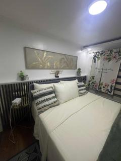 MisyEdz Suites Gueshouse near Clark - Mabalacat - 3