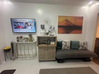 MisyEdz Suites Gueshouse near Clark - Mabalacat - 2