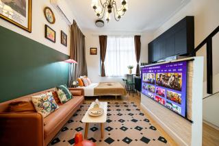 Shanghai Hills& Well-time Nanyang Charm BnB close to West Nanjing Rd and line 2 Jing'an Temple - 0