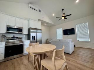 One Bedroom Villa Walk to Beach - 1