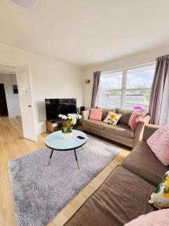 5 bedrooms, your getaway starts here - 8