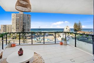 Palm Beach Luxury Apartment - 8