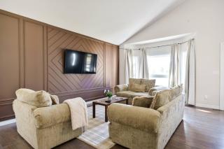 Spacious 4Bdrm Home | Patio, BBQ, Walk to Lake - 3