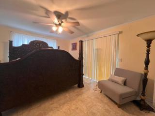 Private Guest Room 5 Min and less from FAMU, FSU, Downtown- TheDollHouse - 7