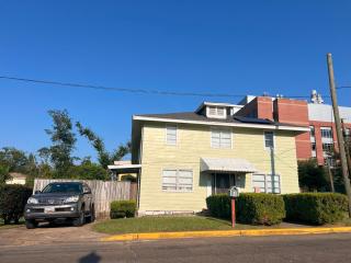 Private Guest Room 5 Min and less from FAMU, FSU, Downtown- TheDollHouse - 6
