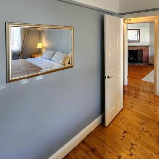 Spacious 3BR Katoomba Cottage King Bed, Fireplace, Child & Pet Friendly & Large Fully Fenced Backyard - 9