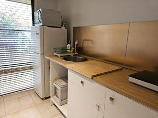 Guest Suite, 800m to Beach - 9