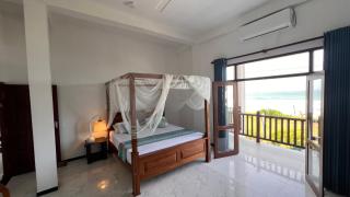 Ninas Beach Resort - 8