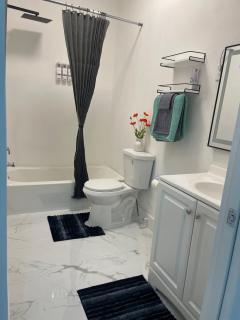Comfortable 1BR Stay Near Downtown Tampa & Ybor - 1