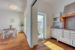 The Perfect View Penthouse Design Apt. - Happy Rentals - 7
