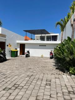 New! Chic 2BR tropical villa near Canggu - 3