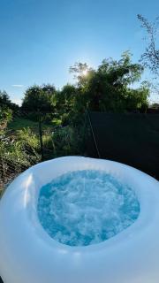 Exclusive Garden Oasis with Jacuzzi & Private Parking - 3