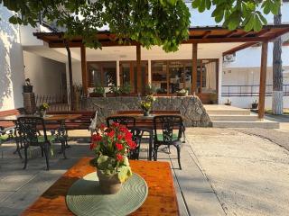 Hotel Camelia - 4