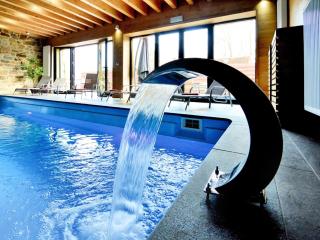 Walk Luxury Stay with Pool - Robertville - 1