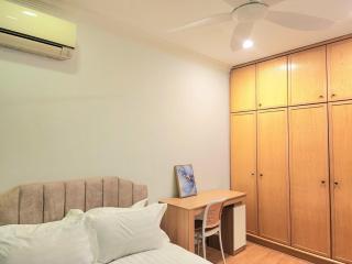 NEW! Petaling Jaya SS2 Landed Home for up to 19 Pax with 5bedroom 4Bath - 3