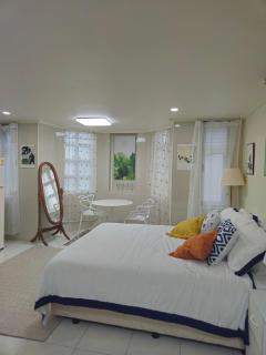 7 minutes from Apgujeong Station, Gangnam Rodeo, Garosu-gil, Luxury Street - 4