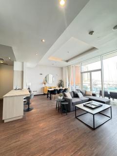 Palm Jumeirah 1BR luxurious & gorgeous view - 8