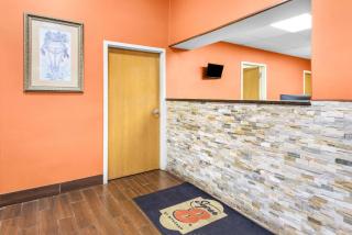 Super 8 by Wyndham Bellefontaine - 2