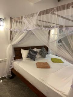 Mirissa Gold Rush Guest House - 6