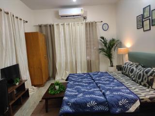 HillSide Haven a HomeStay with scenic Mountain views - 7