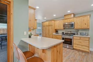 Bluebird Song Prime Flagstaff Location Outdoor Retreat with Fenced Yard and Firepit - 2