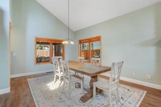Bluebird Song Prime Flagstaff Location Outdoor Retreat with Fenced Yard and Firepit - Flagstaff - 3