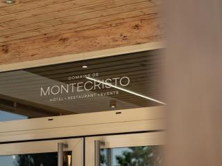 Logis Hôtel-Restaurant Domaine de Montecristo - 7