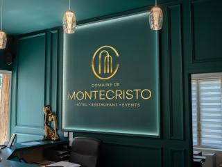 Logis Hôtel-Restaurant Domaine de Montecristo - 2