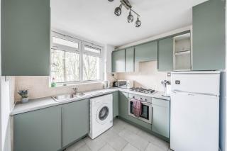 Coco's place in Mile End - 9
