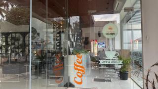 Modern 2BR Resort Apartment with Pool & Gym, Malabe - 3