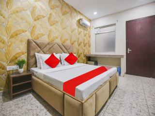 Collection O Neopolis Mall Ludhiana Formerly Silver Sky - 8