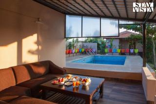 StayVista at Hillside Harmony Pvt Pool & Free Breakfast - 7