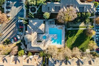 2BD 2BA with spacious Loft Suite and 3rd bed Near Downtown and Hospitals - 2