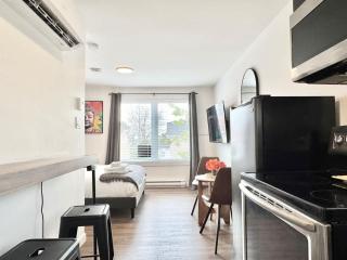 Levis Downtown New Studio 3 AC - 4