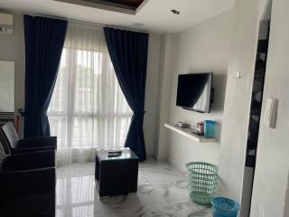 MKB Homestay - 2 X Queen Bed Studio Room with View and Free Parking - 9