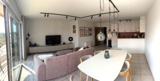 Beachside Family Apartment Windstar 402 - 0