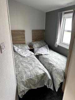 Luxury static caravan on SunnySands with mountain views - 2